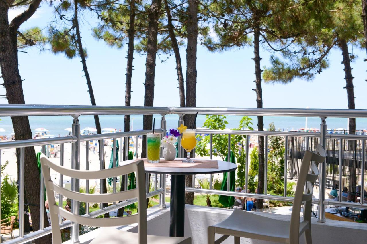 Hotel Andi Durrës Extérieur photo
