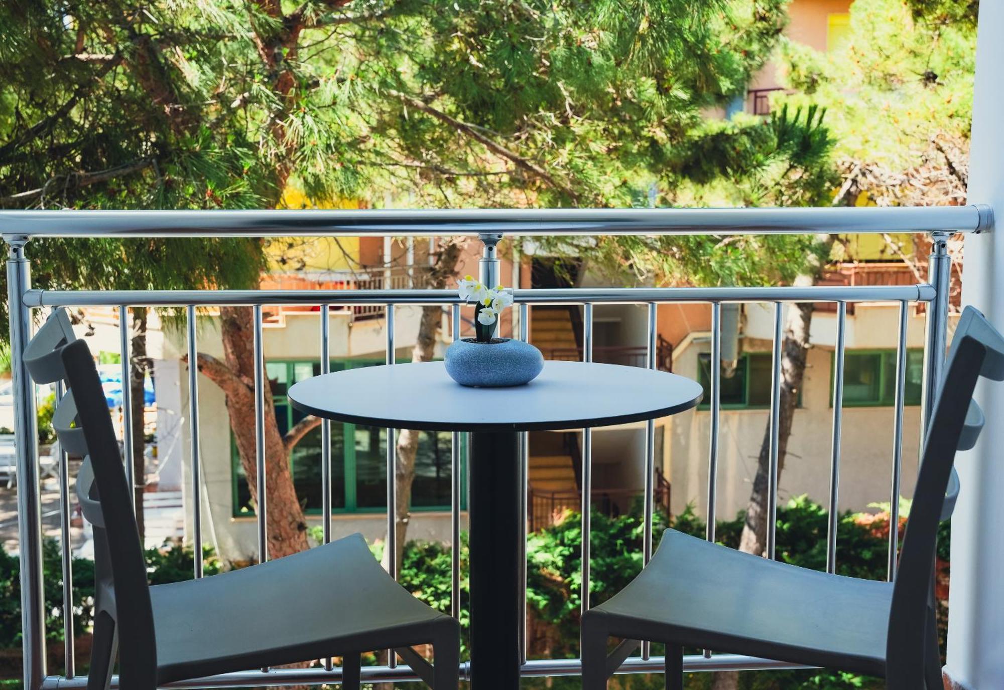 Hotel Andi Durrës Extérieur photo