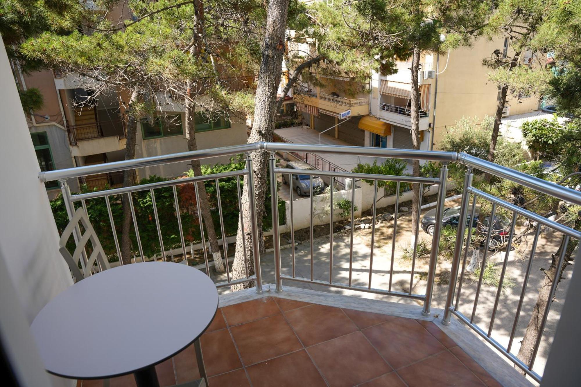 Hotel Andi Durrës Extérieur photo
