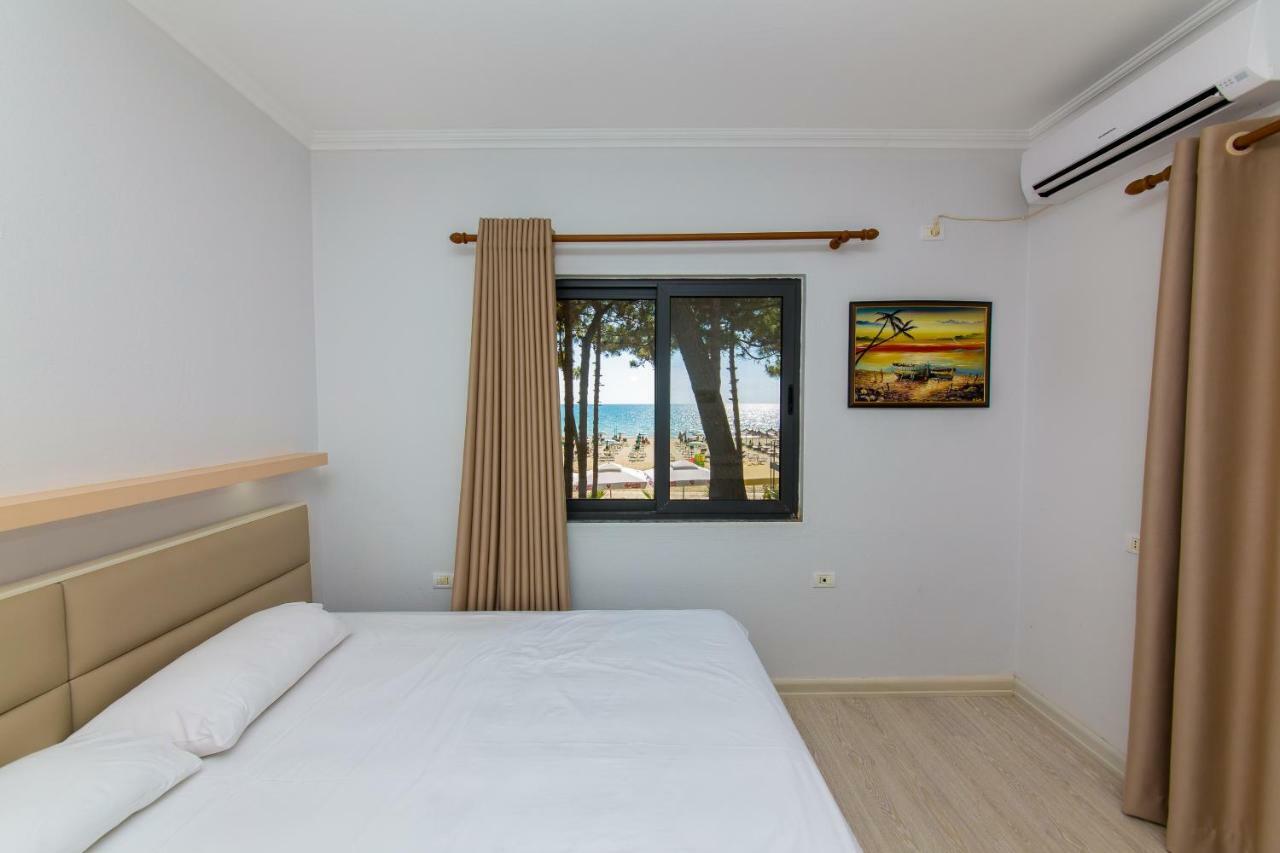 Hotel Andi Durrës Extérieur photo